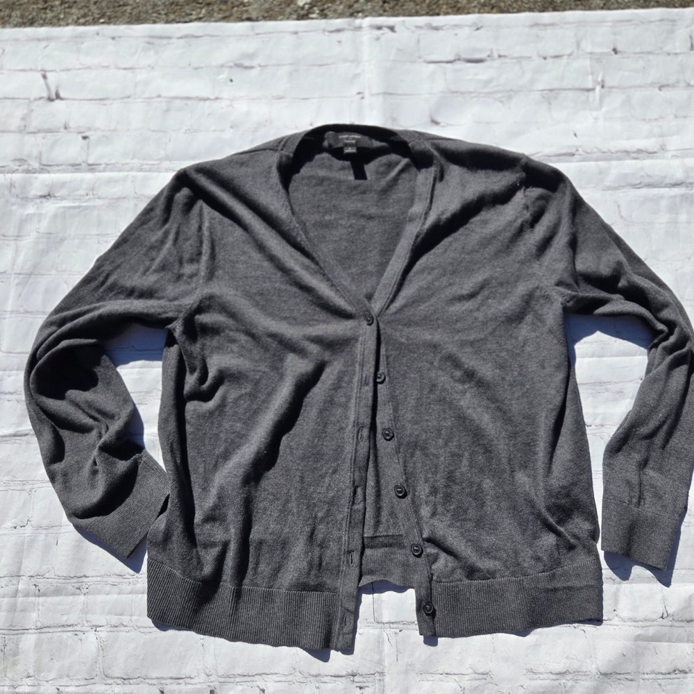 Banana Republic Forever Cardigan Large Gray V-Neck Button Front Lightweight
